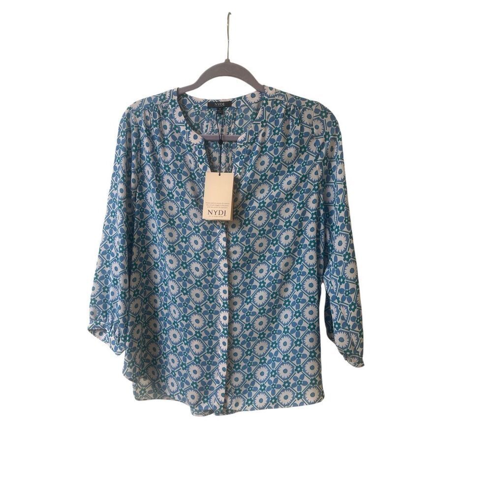 NYDJ Not Your Daughter’s Jeans Daisy Chain Pintuck blouse Small NWT
